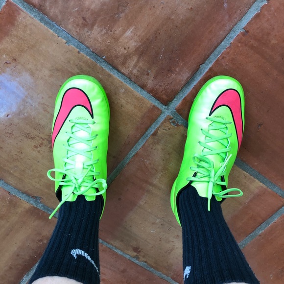 Nike Mercurial Indoor Soccer Poison Green - Picture 11 of 12